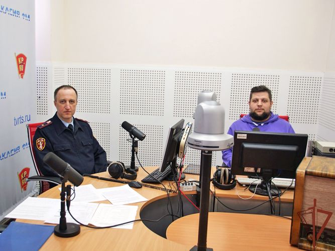 Специалисты госконтроля и лицензионно-разрешительной работы Росгвардии стали героями сюжетов сибирских СМИ