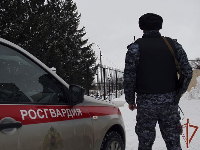Наряд Росгвардии пришел на помощь гражданам, на которых было совершено нападение