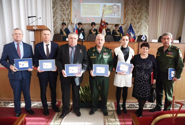 Память о Герое России Игоре Груднове увековечена в новой почтовой марке (видео)