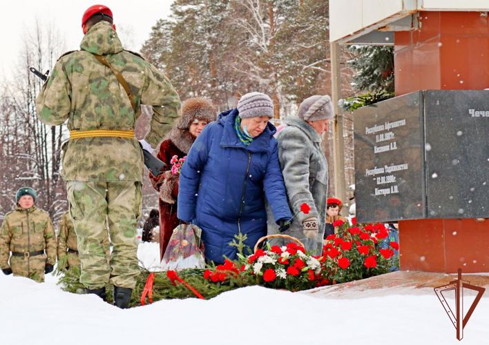 В Уральском округе Росгвардии состоялись мероприятия по случаю памятной даты
