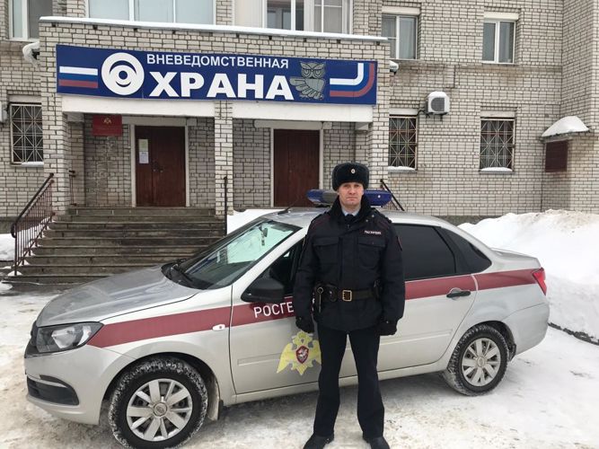 Прапорщик Росгвардии из Архангельской области задержал объявленного в розыск иностранца