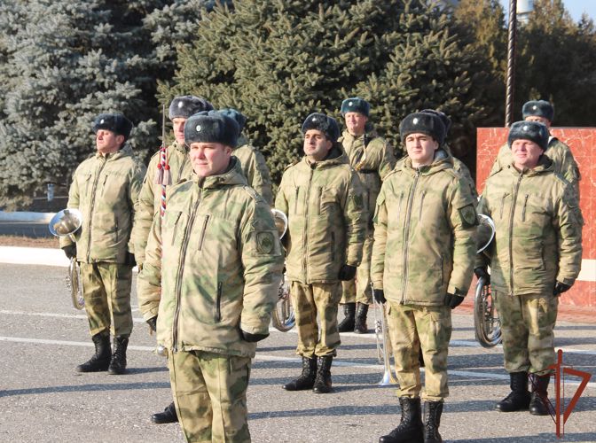В Грозном военных музыкантов Росгвардии поздравили с профессиональным праздником 