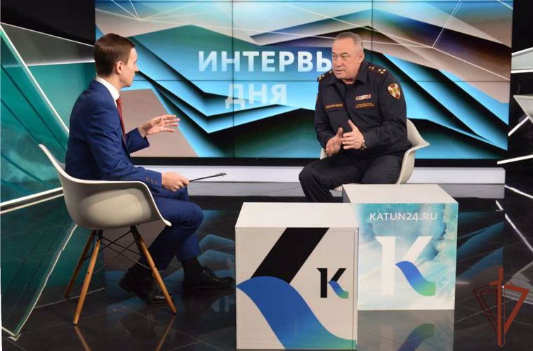Специалисты госконтроля и лицензионно-разрешительной работы Росгвардии стали героями сюжетов сибирских СМИ