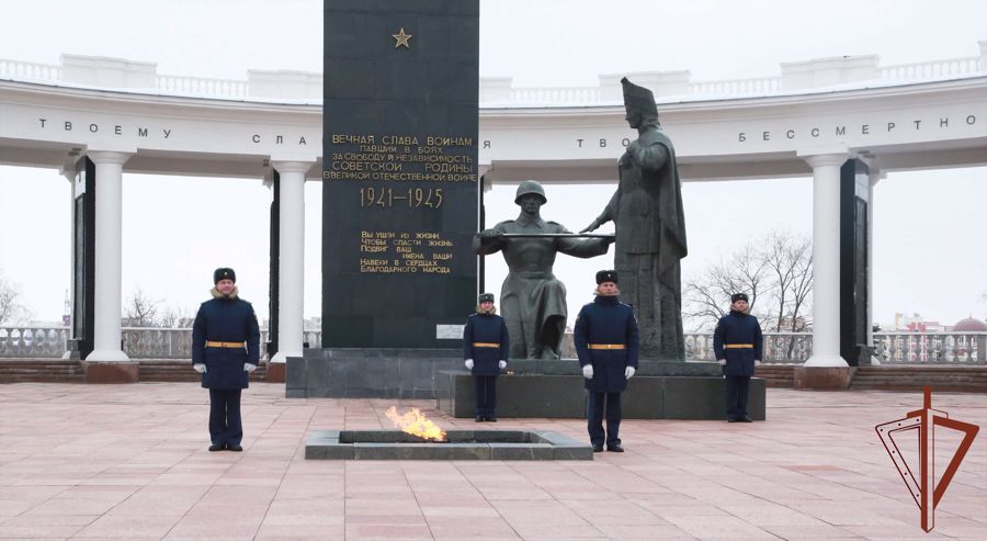 В Приволжье росгвардейцы приняли участие в памятных мероприятиях в День защитника Отечества