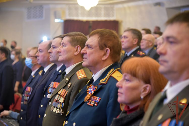 В Приволжье росгвардейцы приняли участие в памятных мероприятиях в День защитника Отечества