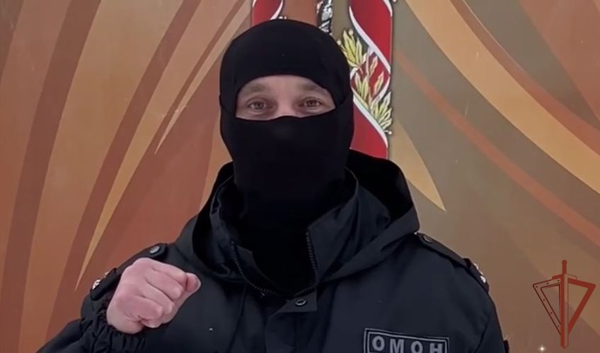 В Приволжском округе Росгвардии продолжается акция «За наших держим кулаки»