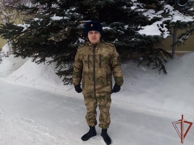 Офицер Росгвардии оказал содействие в задержании нетрезвого водителя в Омске