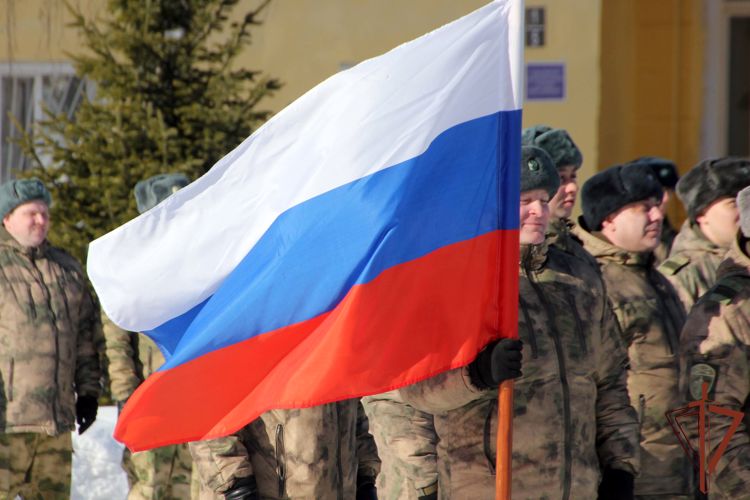 Военнослужащие Северского соединения Росгвардии присоединились к всероссийской акции «#Своих не бросаем» (видео)