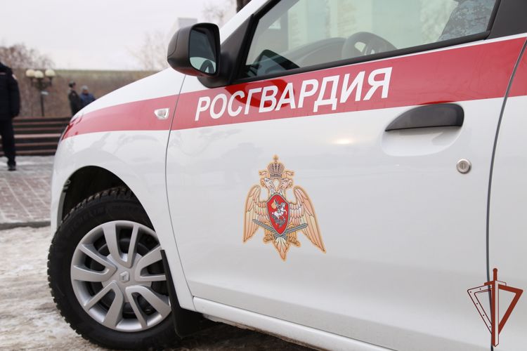 Патруль Росгвардиии помог пожилой жительнице Пензы вернуться домой 