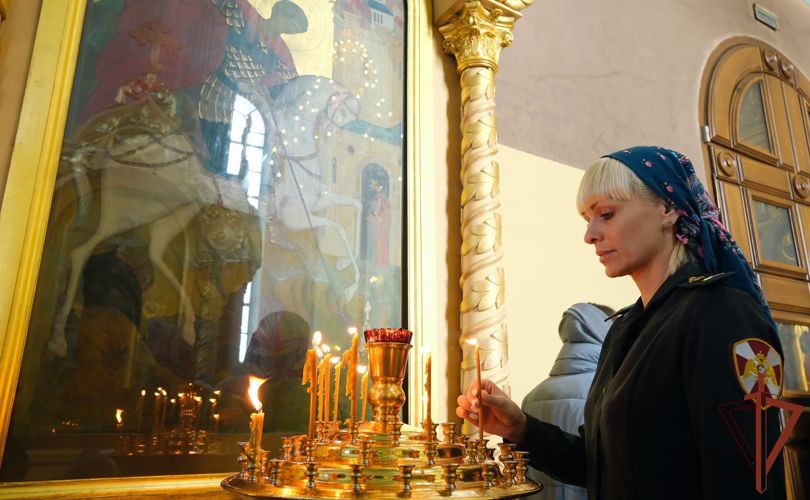 Молебны о здравии росгвардейцев прошли в Центральном федеральном округе
