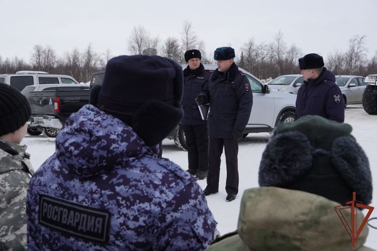 Росгвардия обеспечила правопорядок во время проведения снегоходного кросса «Буран Дей–2022» в Нарьян-Маре