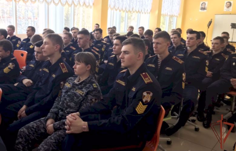 В Пермском президентском кадетском училище Росгвардии прошли творческие семинары, посвященные событиям на Донбассе и Украине
