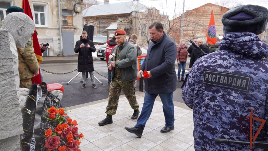 Автопробег по случаю Дня войск национальной гвардии состоялся в Саратове