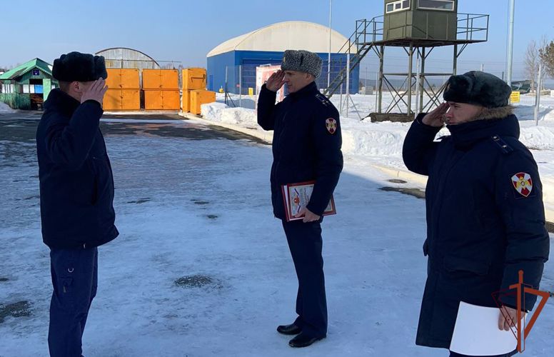 Летчики Уральского округа Росгвардии отметили профессиональный праздник