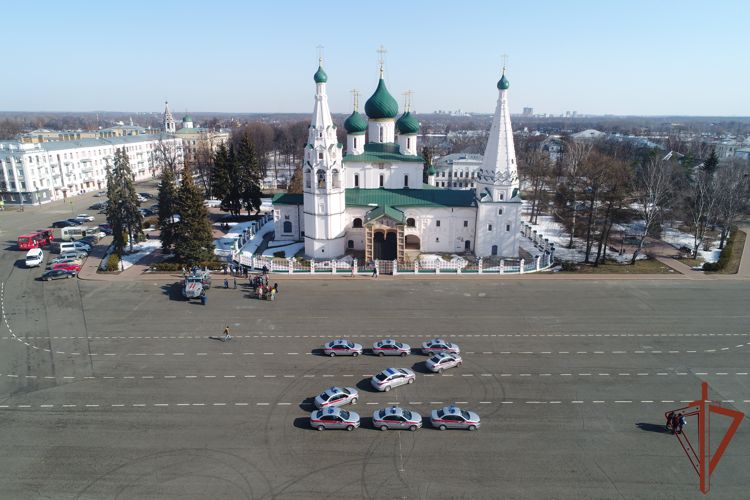 Росгвардейцы поддержали акцию «Своих не бросаем» в Ярославле (видео)