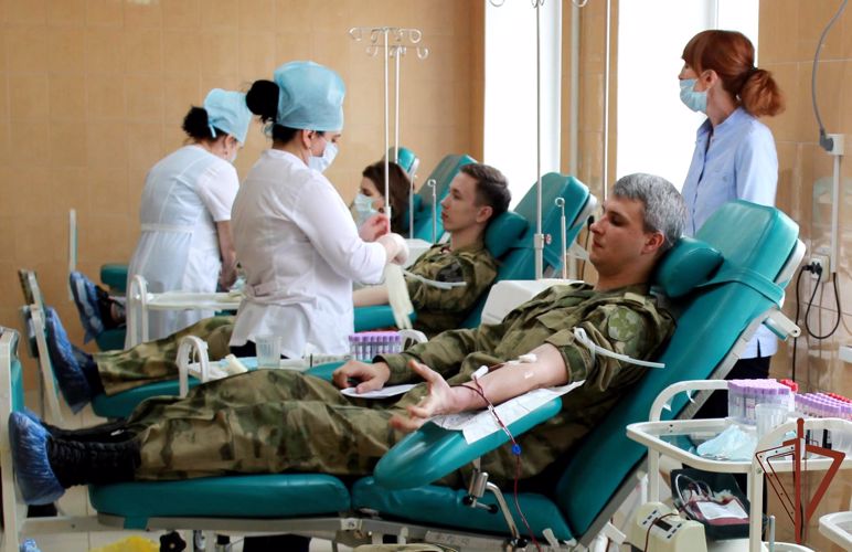 Росгвардейцы в Адыгее поддержали донорскую акцию