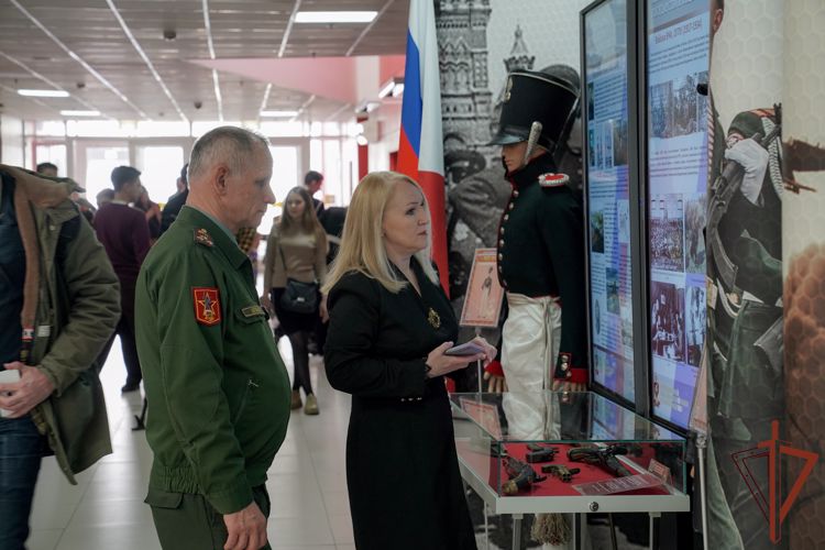 В преддверии Дня Росгвардии более 500 юных москвичей побывали в гостях у различных подразделений ведомства