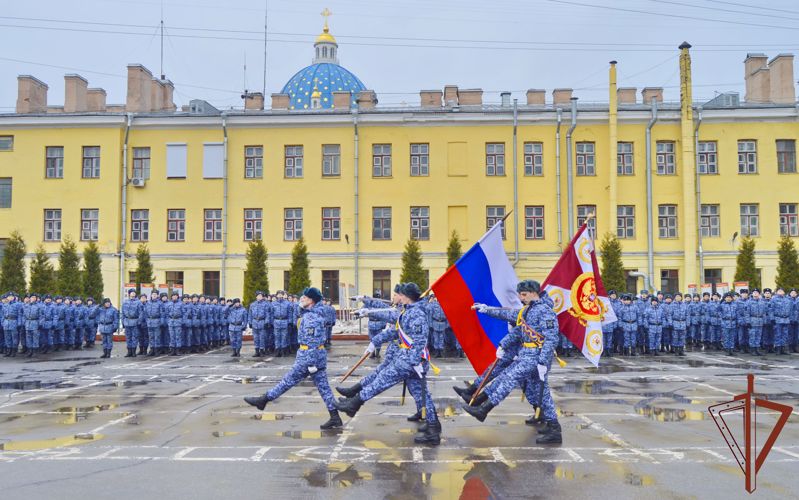 Военнослужащие Северо-Западного округа Росгвардии отметили профессиональный праздник