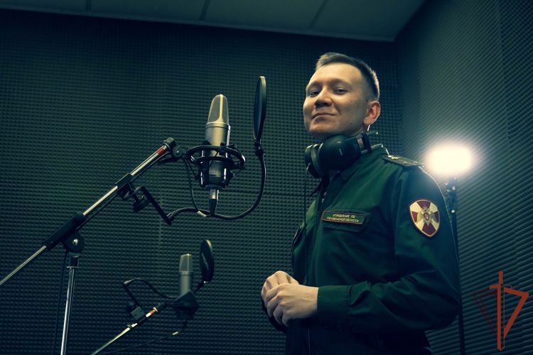 Военнослужащие Росгвардии в Пензе записали музыкальное поздравление для женщин