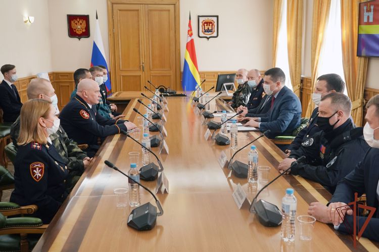 Губернатор Калининградской области наградил сотрудников и военнослужащих Росгвардии (видео)