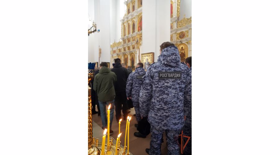 Молебны о здравии росгвардейцев прошли в Центральном федеральном округе