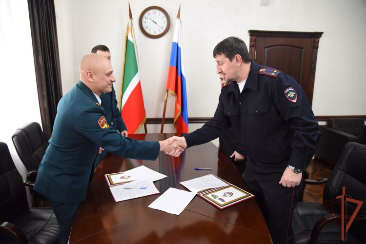  В Грозном подписано соглашение о сотрудничестве между Росгвардией и Суворовским училищем