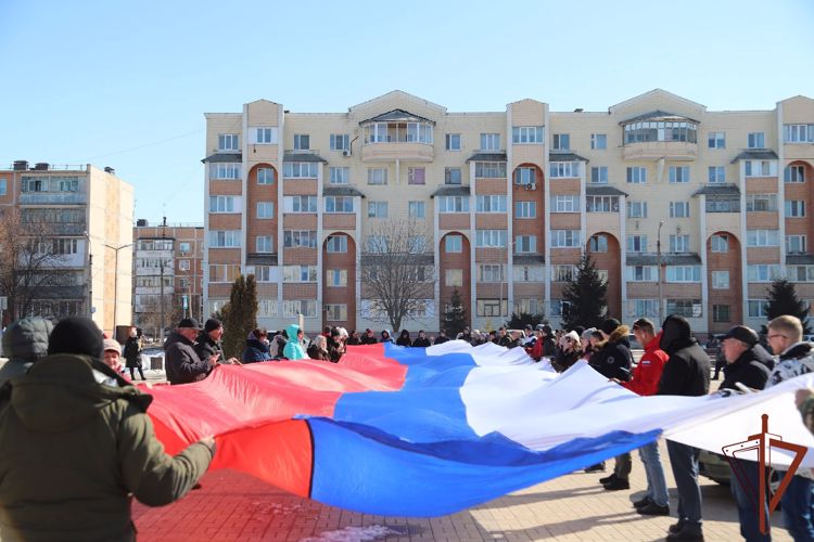 Воспитанники военно-патриотических клубов Росгвардии приняли участие в автопробеге в Белгороде