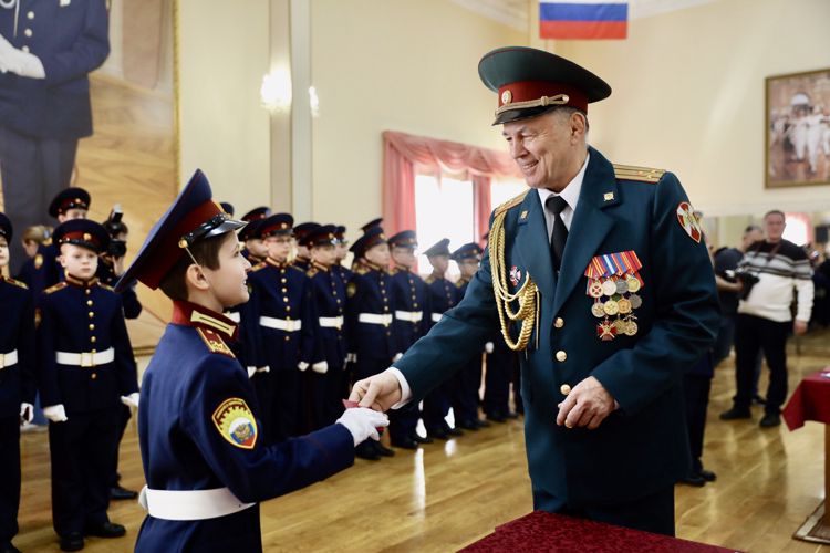 Воспитанники Московского президентского кадетского училища Росгвардии приняли торжественную клятву