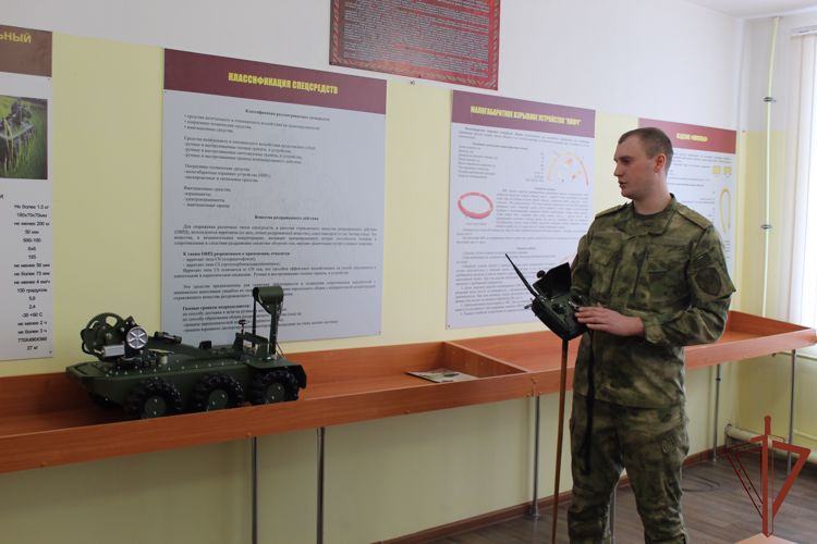 Росгвардейцы Северо-Западного округа проводят тематические мероприятия к 211-летию войск правопорядка