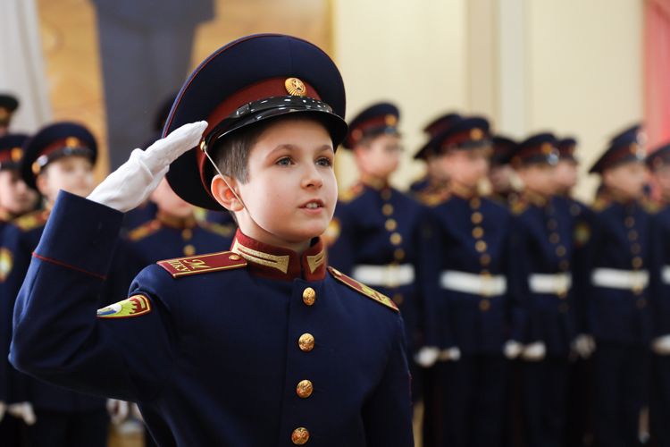 Воспитанники Московского президентского кадетского училища Росгвардии приняли торжественную клятву