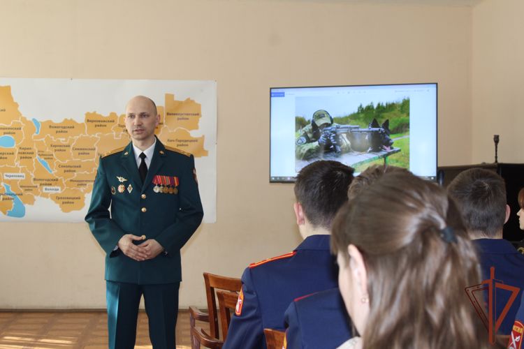 Фотовыставка ко Дню Росгвардии открылась в Вологде 