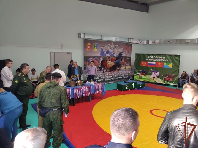 Братья из Росгвардии организуют крупный чемпионат по самбо на Южном Урале (видео)