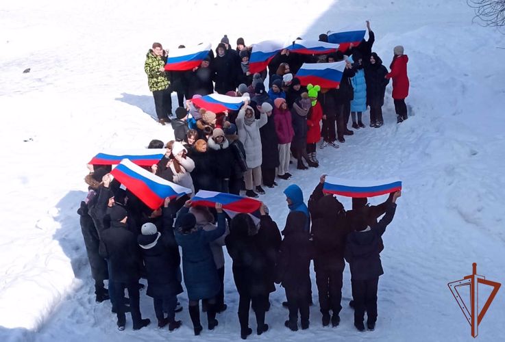 Кадеты Росгвардии присоединились ко всероссийской патриотической акции «Своих не бросаем» в Зауралье