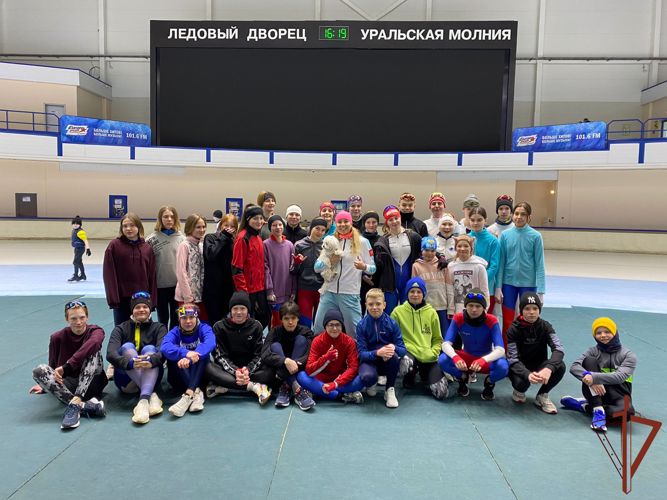 Спортсменка Росгвардии Ольга Фаткулина провела цикл мастер-классов для воспитанников спортивной школы Челябинска 