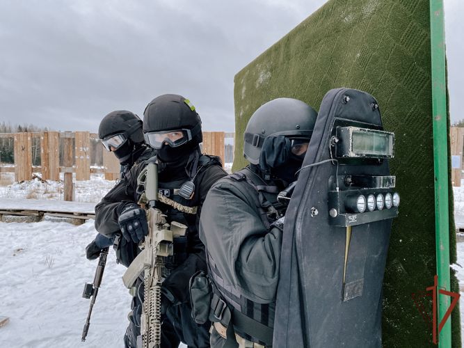 Сыктывкарский СОБР «Заря» Росгвардии отмечает 29-летие 