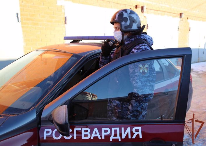 Росгвардейцы в Саранске задержали мужчину по подозрению в угрозе убийством 