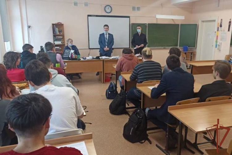 В Уральском округе в преддверии Дня Росгвардии прошли патриотические и социальные мероприятия