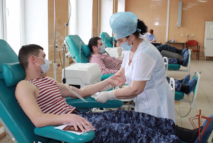Росгвардейцы в Адыгее поддержали донорскую акцию