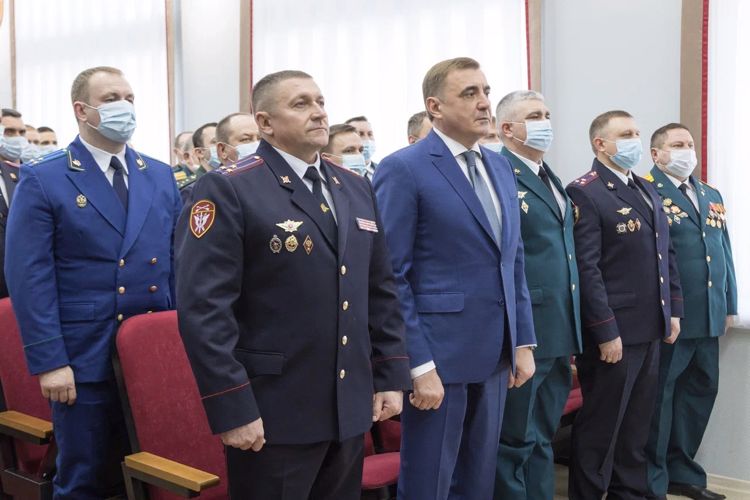 Тульских росгвардейцев с профессиональным праздником поздравил глава региона