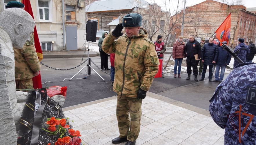 Автопробег по случаю Дня войск национальной гвардии состоялся в Саратове