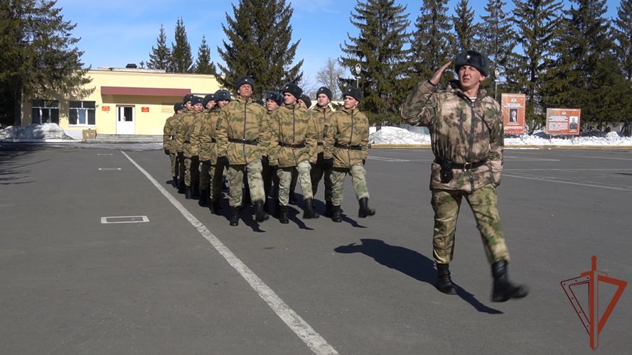 Представители пензенских СМИ побывали в воинской части Росгвардии