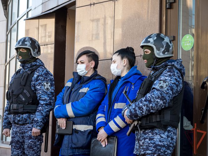 Росгвардия взяла под охрану кареты скорой помощи в Белгородской области