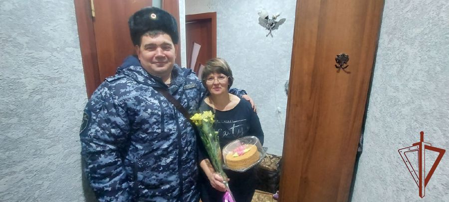 В Уральском округе Росгвардии прошли праздничные мероприятия, посвященные Международному женскому дню