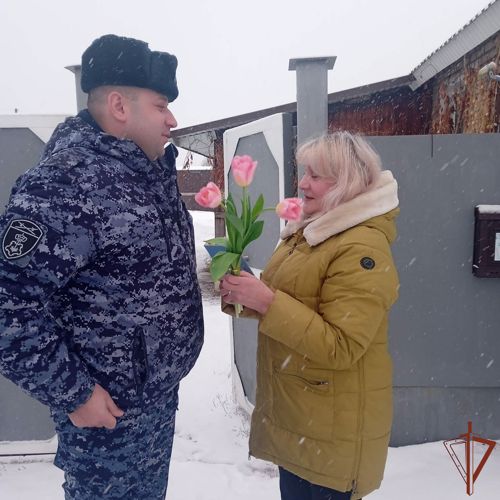 В Уральском округе Росгвардии прошли праздничные мероприятия, посвященные Международному женскому дню