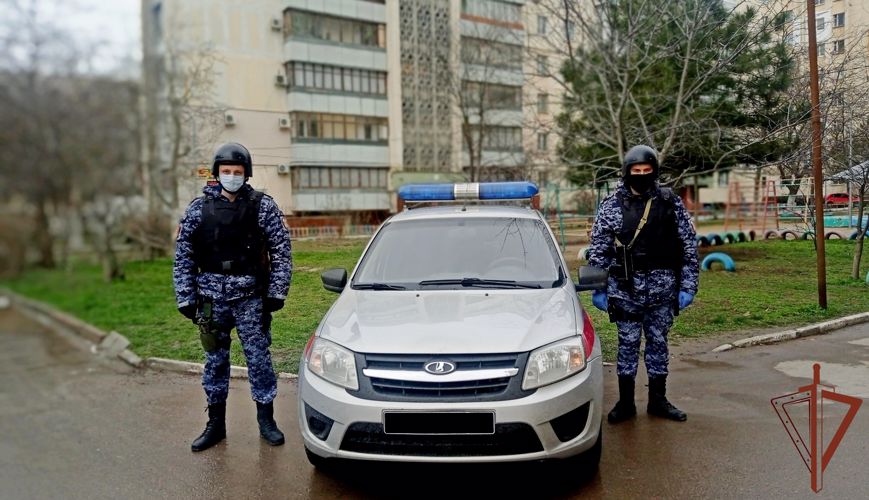 Росгвардейцы задержали в Евпатории скрывавшегося от правосудия мужчину
