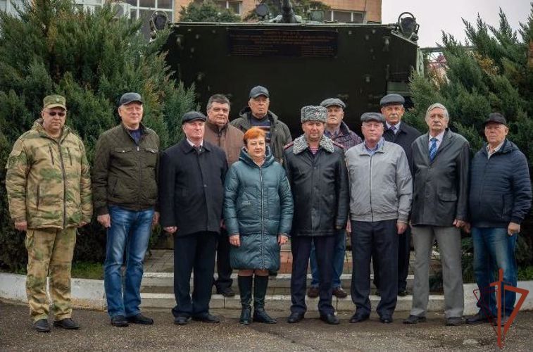 В Краснодаре ветеранов войск правопорядка поздравили с Днем войск национальной гвардии 