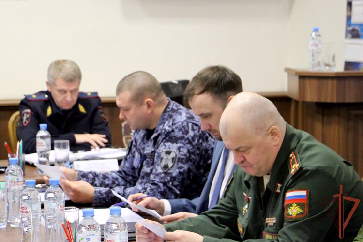 Росгвардия приняла участие в командно-штабном учении «Гроза-2022» в Новгородской области