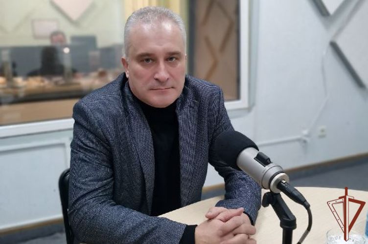 Руководитель ансамбля Центрального округа Росгвардии рассказал радиослушателям Белгорода о творческой деятельности