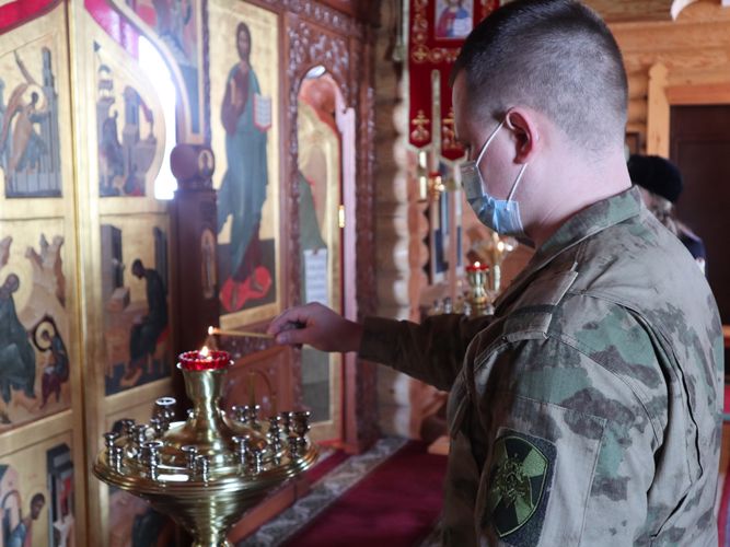 В Сибири прошли церковные службы ко Дню войск национальной гвардии Российской Федерации
