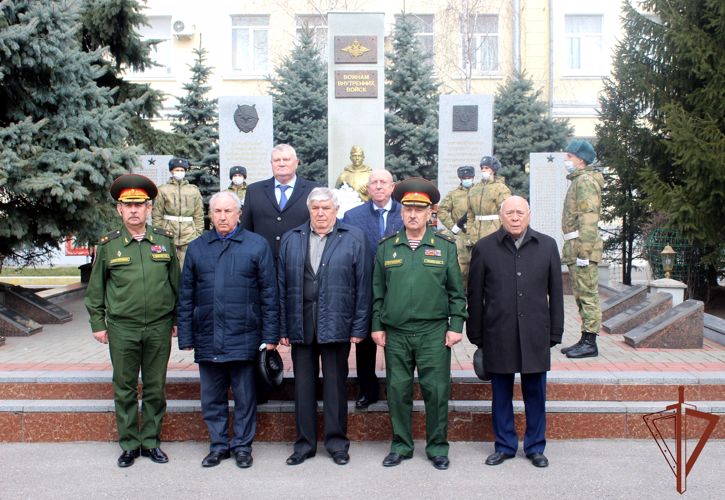 Ветераны Южного округа Росгвардии выразили поддержку участникам специальной военной операции в Украине
